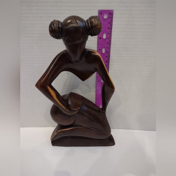 Hand Carved African Wood Statue 11" Tall - Picture 4 of 9